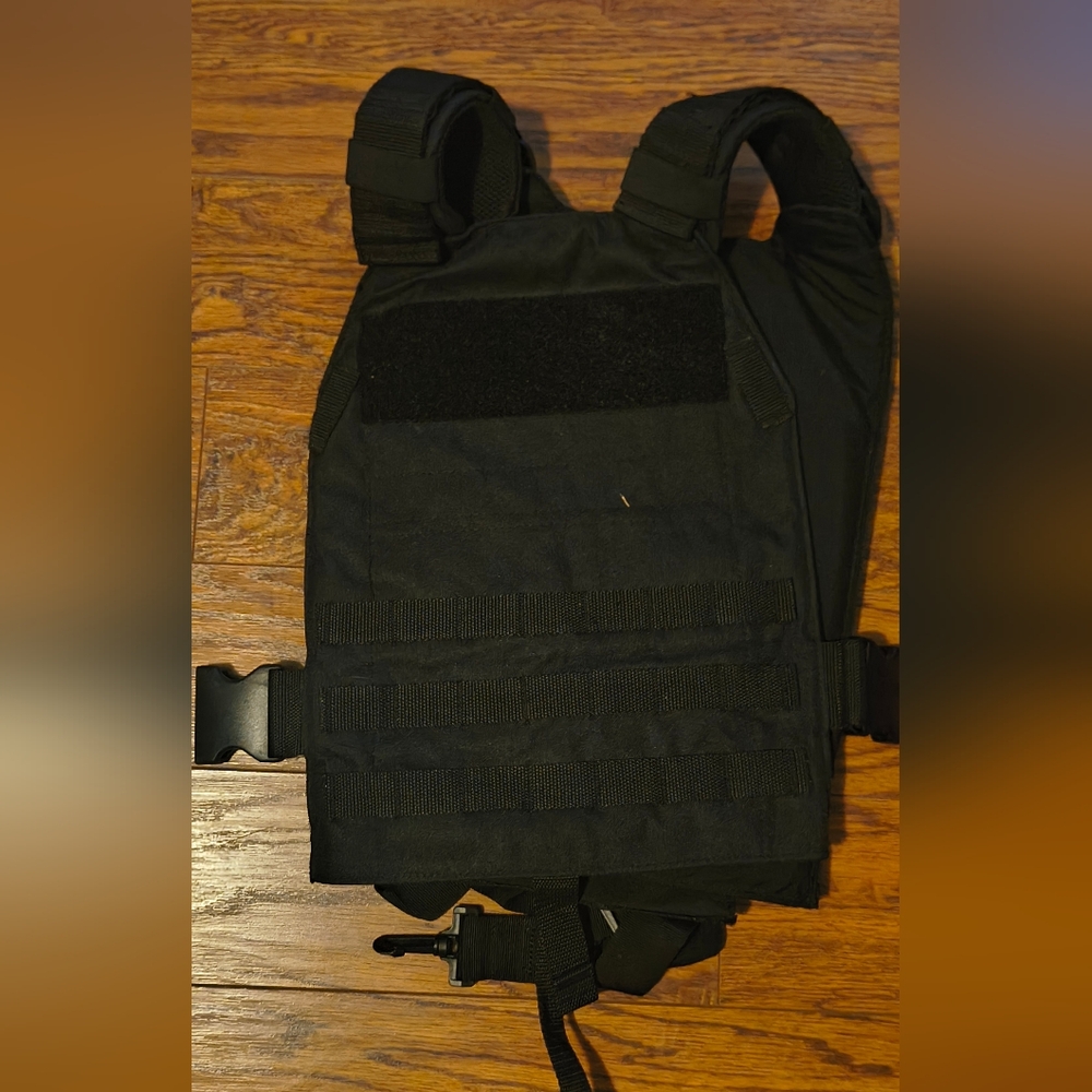 LBT Tactical Black Plate Carrier / Vest